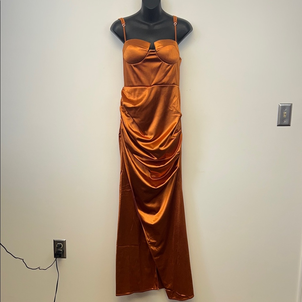 Cherley Women's Orange Satin-like Formal / Homecoming Spaghetti Strap Dress Med